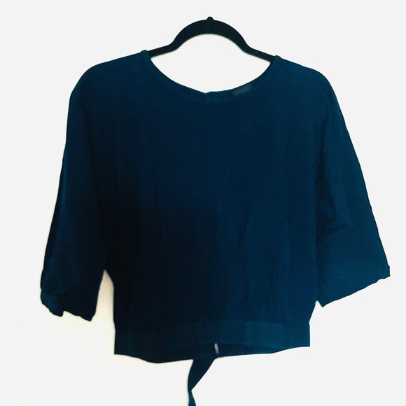 AG Crop Top with Open Back - Picture 8 of 12